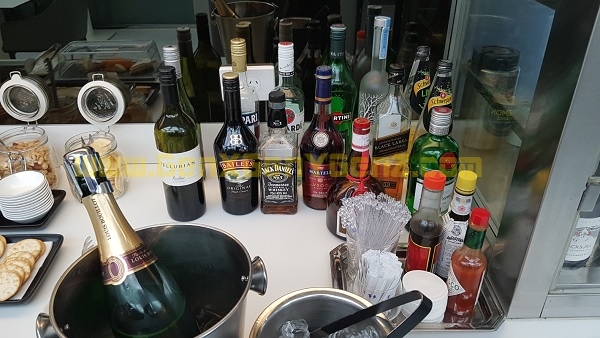 KrisFlyer Lounge Melbourne 3.jpg