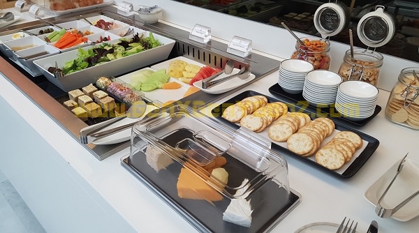 KrisFlyer Lounge Melbourne 4