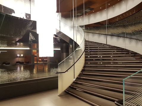 Al Mourjan Business Lounge Doha Airport 2.jpg