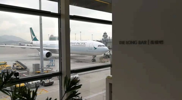 Cathay Pacific Airbus A330 Changi Airport.jpg
