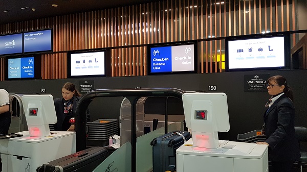 Melbourne Airport Singapore Airlines Suite Class Check In 4