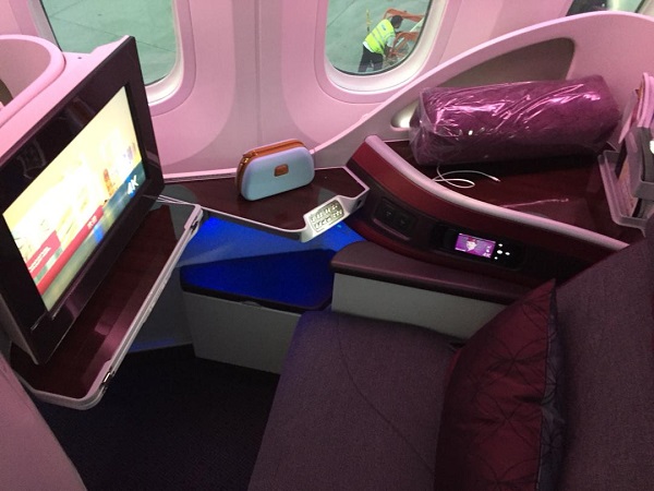 Qatar Airways Boeing 787 Doha to Bangkok Business Class 1