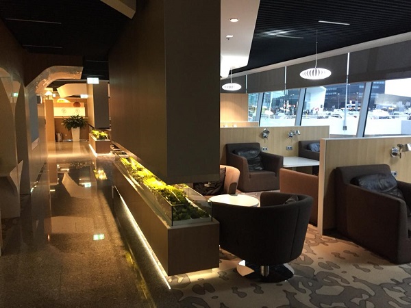 Qatar Airways Warsaw Business Class Lounge.jpg