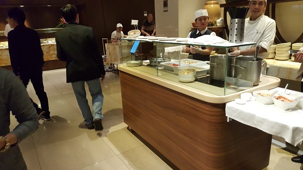 SilverKris Business Class Lounge changi T3 4
