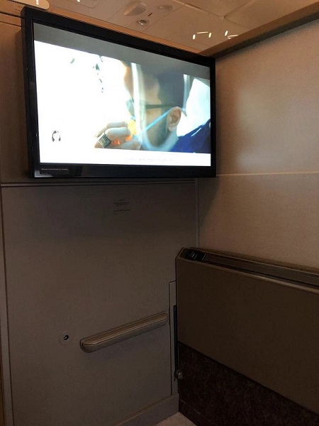 Singapore Airlines Aribus A380 New Suite 5