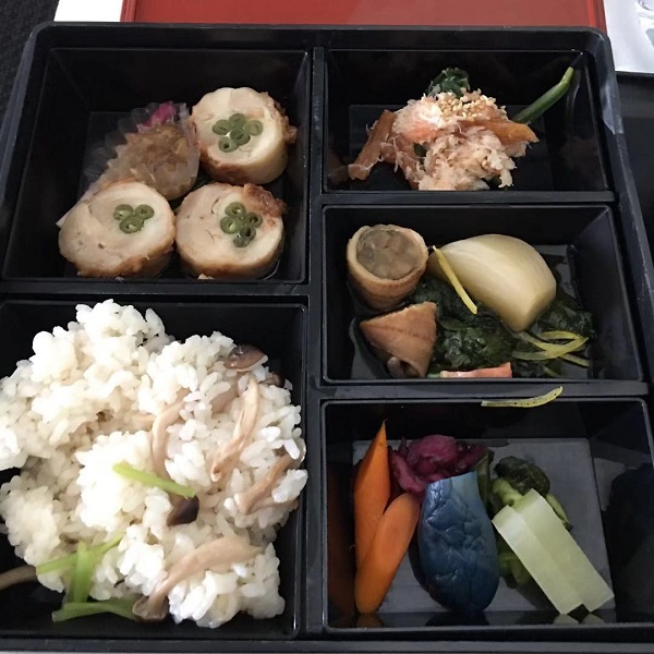 Singapore Airlines Business Class Nagoya to Singapore Food 3