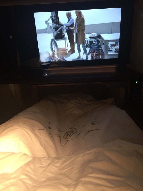 Singapore Airlines First Class to Paris Boeing 777 Bed 2