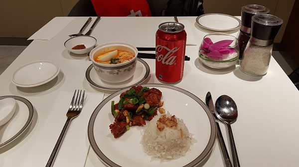 Singapore Airlines Melbourne Airport First Class Lounge 10