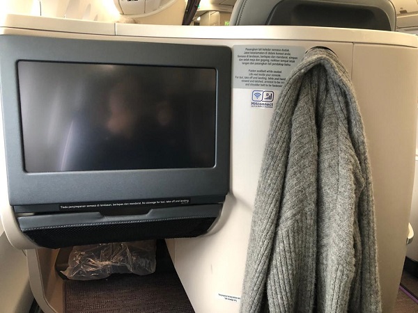 Malaysia Airlines Buisness Class A350 Kuala Lumour London Review 5