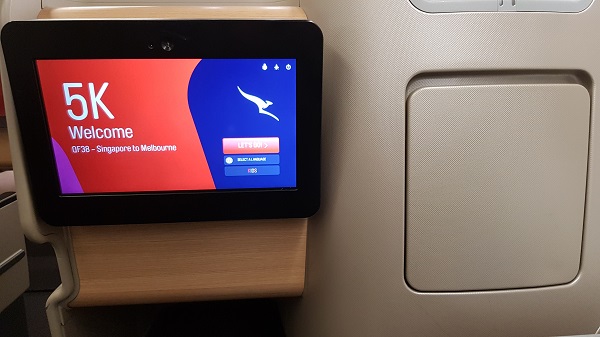Qantas Business Class Airbus A330 Singapore to Melbourne 6