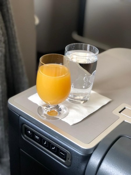 Malaysia Airlines Buisness Class A350 Kuala Lumour London Food 1