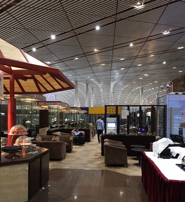 malaysia airlines business class beijing to kl lounge 1