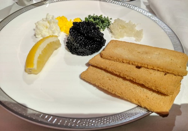 Suite Class Singapore Airlines Dining 5