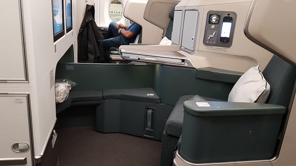 Cathay Pacific Business Class Airbus A350 Review Seat 20 D and 20 G.jpg