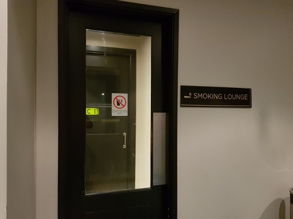 Malasia Airlines Business Class Golden Lounge KLIA Smoking Room 1