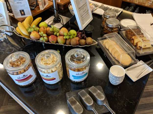 Singapore Airlines First Class Lounge Heathrow London Airport 9