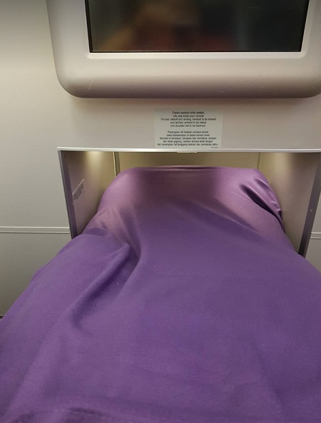 Business Class Malaysia Airlines KL Beijing Airbus A330 Flat Bed.jpg