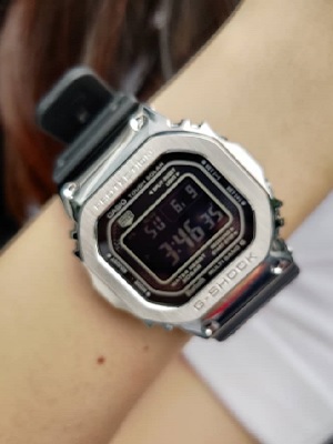 G-Shock BMW-B5000-1