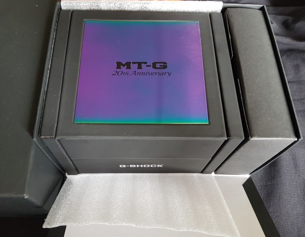 G-Shock MTG-B1000RB Rainbow Limited Edition Unboxing 3