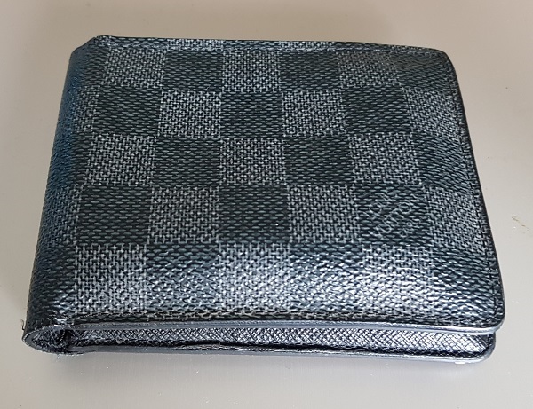 Louis Vuitton Wallet 1