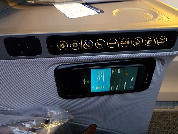 Singapore Airlines Business Class Brisbane to Singapore Aibus A350 Controller 1