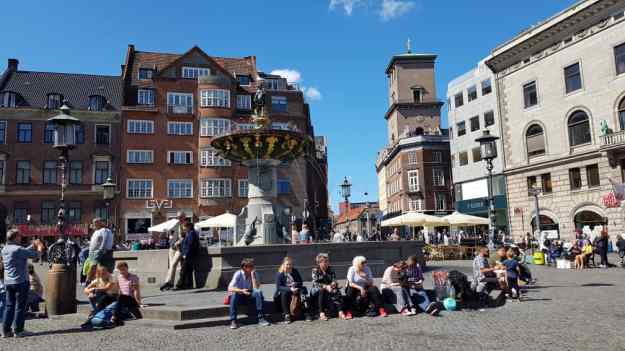 Copenhagen Main Shopping Street 2.jpg