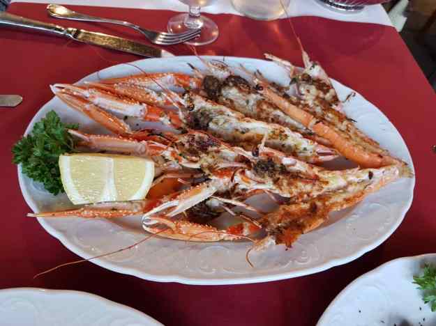 Dinner Venice Day 2 Tourist Trap 4.jpg