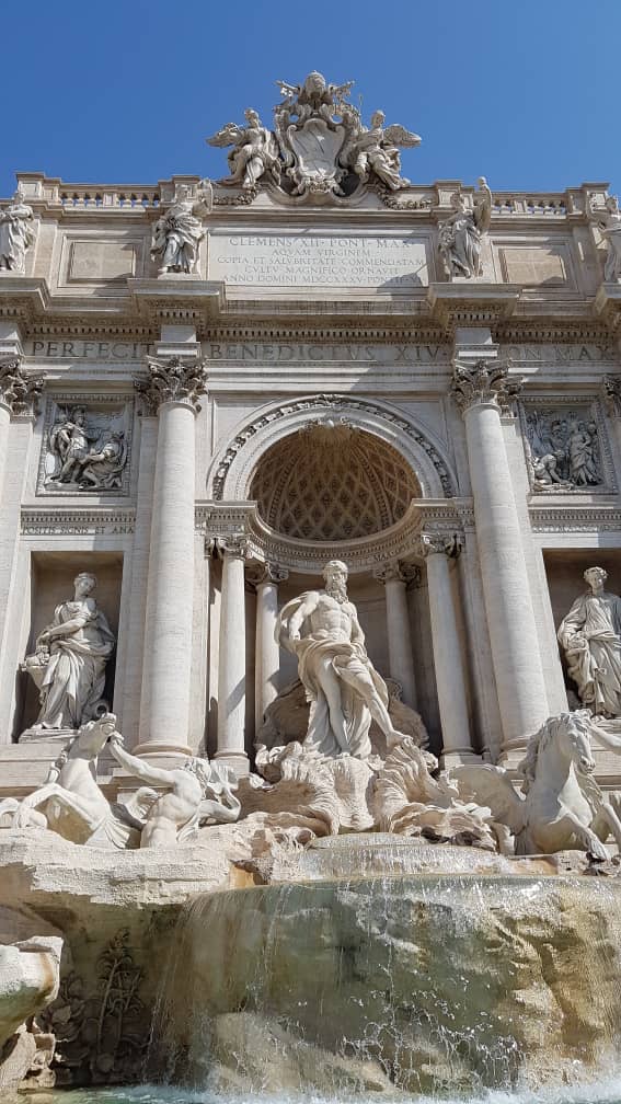 Rome Trevi Fountain 2.jpg