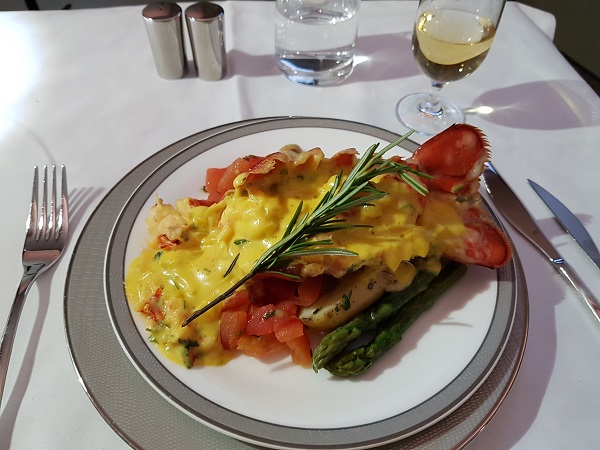 Singapore Airlines Airbus A380 Suite Class London to Singapore Lobster