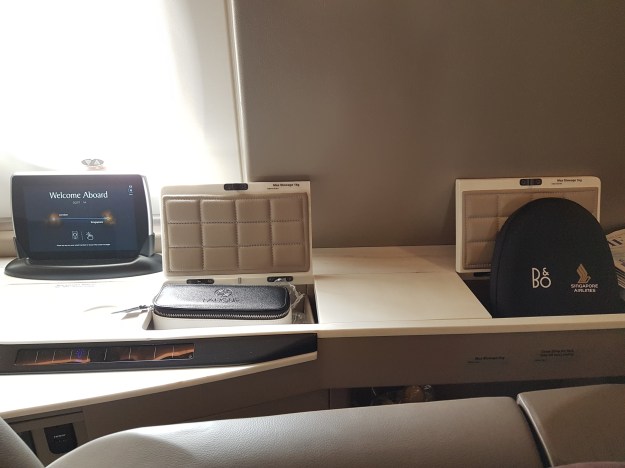 Singapore Airlines Airbus A380 Suite Class London to Singapore Review 5