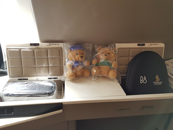 Singapore Airlines Airbus A380 Suite Class London to Singapore Review 6