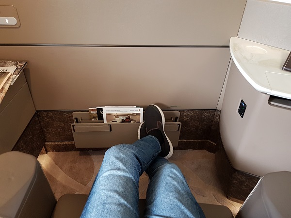 Singapore Airlines Airbus A380 Suite Class London to Singapore Review 8