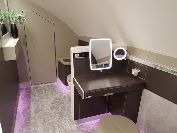 Toilet Singapore Airlines Airbus A380 New Suite Class 1