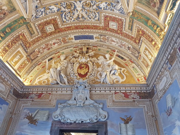 Vatican City Museum 1.jpg