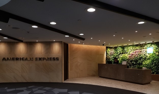 American Express Lounge Melbourne Airport Australia 1.jpg