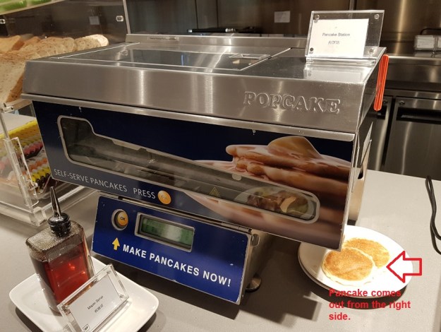 American Express Lounge Melbourne Airport Australia 8.jpg