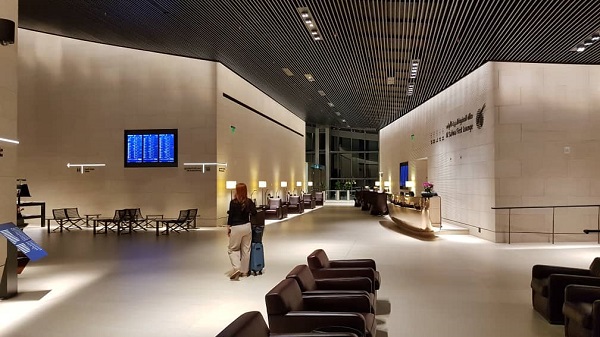 Qatar First Class Lounge Doha 4.jpg