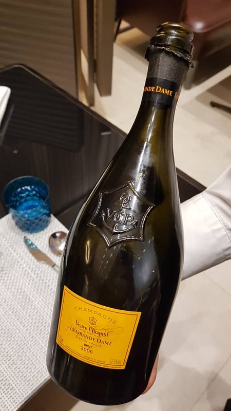 Qatar First Class Lounge Doha 5