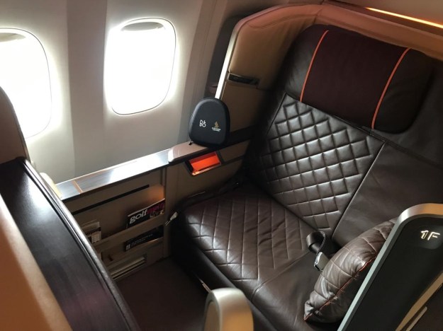 Singapore Airlines First Class Boeing 777 Dubai 1.jpg