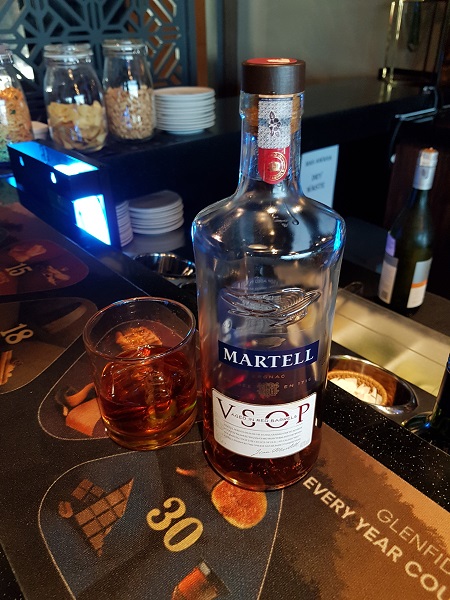 Malaysia Airlines Golden Lounge KLIA Cognac Martell