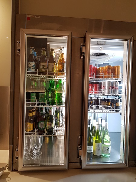 GenX Live Travel Report Malaysia Airlines Business Class Melbourne Qantas Lounge 8