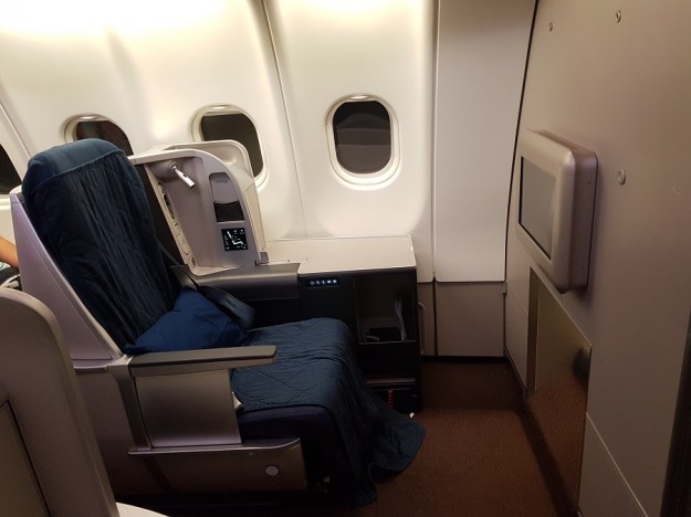 GenX Live Travel Report Malaysia Airlines Business Class Melbourne to KL 9