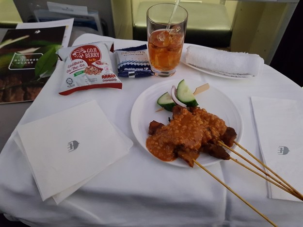 GenX Live Travel Report Malaysia Airlines Business Class Melbourne to Kuala Lumpur Food and Drinks 1