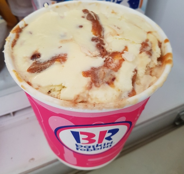 Baskin Robbins Pralines and Cream